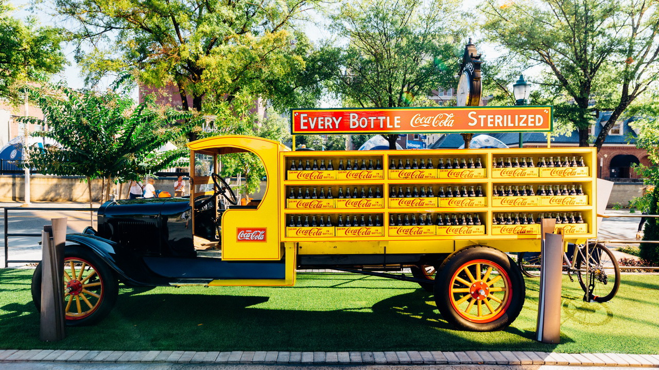 vintage truck of coca cola